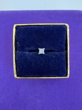 💛 Classic 10k White Gold Diamond Solitaire Stud Earring